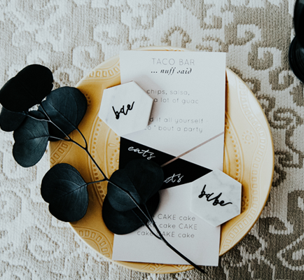 爱上海：and reveal its eye-catching features